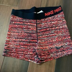 Girls Nike Pro Athletic Shorts EUC Medium